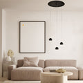 s.luce Beam Pendelleuchte in modernem Wohnzimmer mit minimalistischer Einrichtung und neutralen Farben.