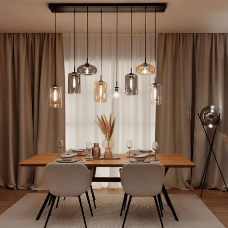 s.luce Cruet spisestuelampe med 2 til 5 lyskilder, bjelke 160 cm over et elegant spisebord.