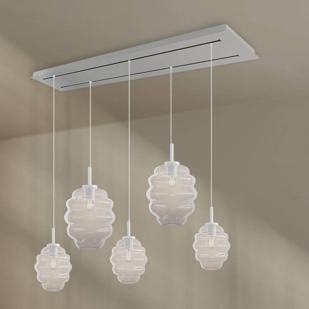s.luce Echos 5-flammige Pendelleuchte in elegantem Design, 2-reihig mit strukturierten Glaskörpern, für stilvolle Beleuchtung.