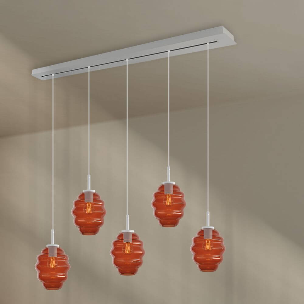 s.luce Echos Esstischleuchte 5-flammig 160cm Baldachin Ø 18cm mit rot-orangefarbenen Glaskörpern