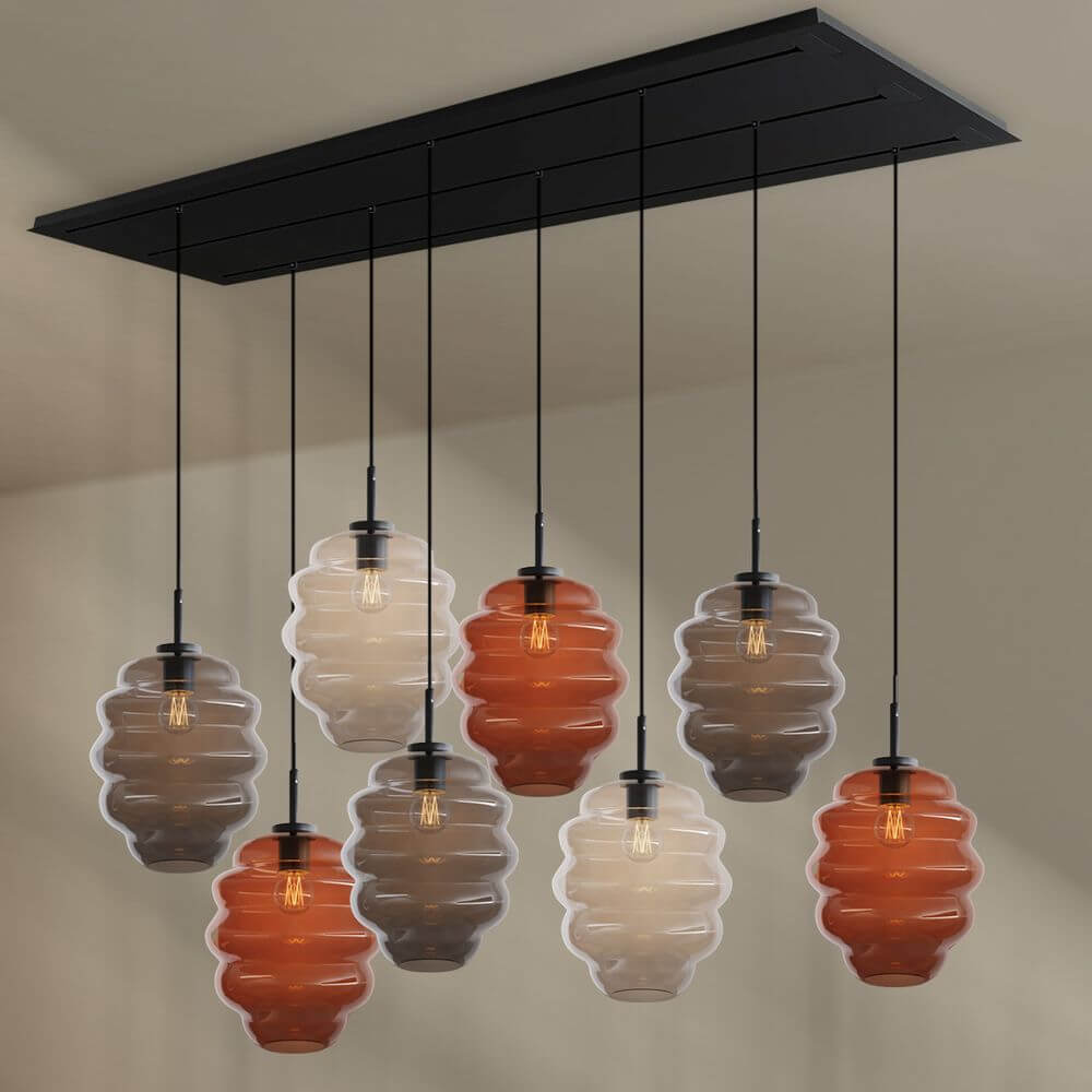 s.luce Echos Esstischleuchte 8-flammig mit mundgeblasenen Glaskörpern in Braun, Rauch und Klar, designed für große Tische.