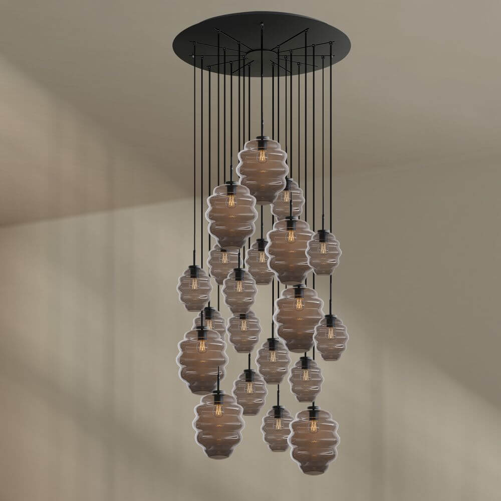 s.luce Echos Galerieleuchte 20-flammig Ø 120cm Baldachin Ø 18/25cm mit strukturierten Glaskörpern.