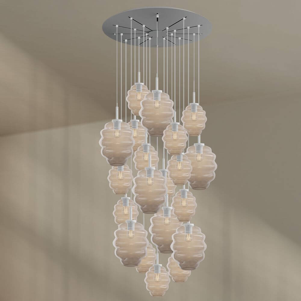s.luce Echos Galerieleuchte mit 20 strukturierten Glaskörpern in Ø 18/25 cm für moderne Innenräume.