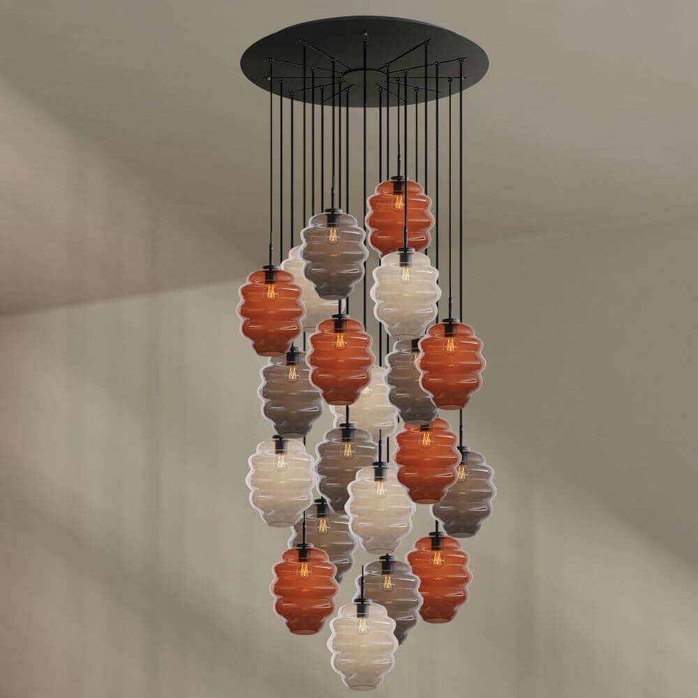 s.luce Echos Galerieleuchte 20-flammig, Ø 120 cm Baldachin, moderne Pendelleuchte in warmen Farben.