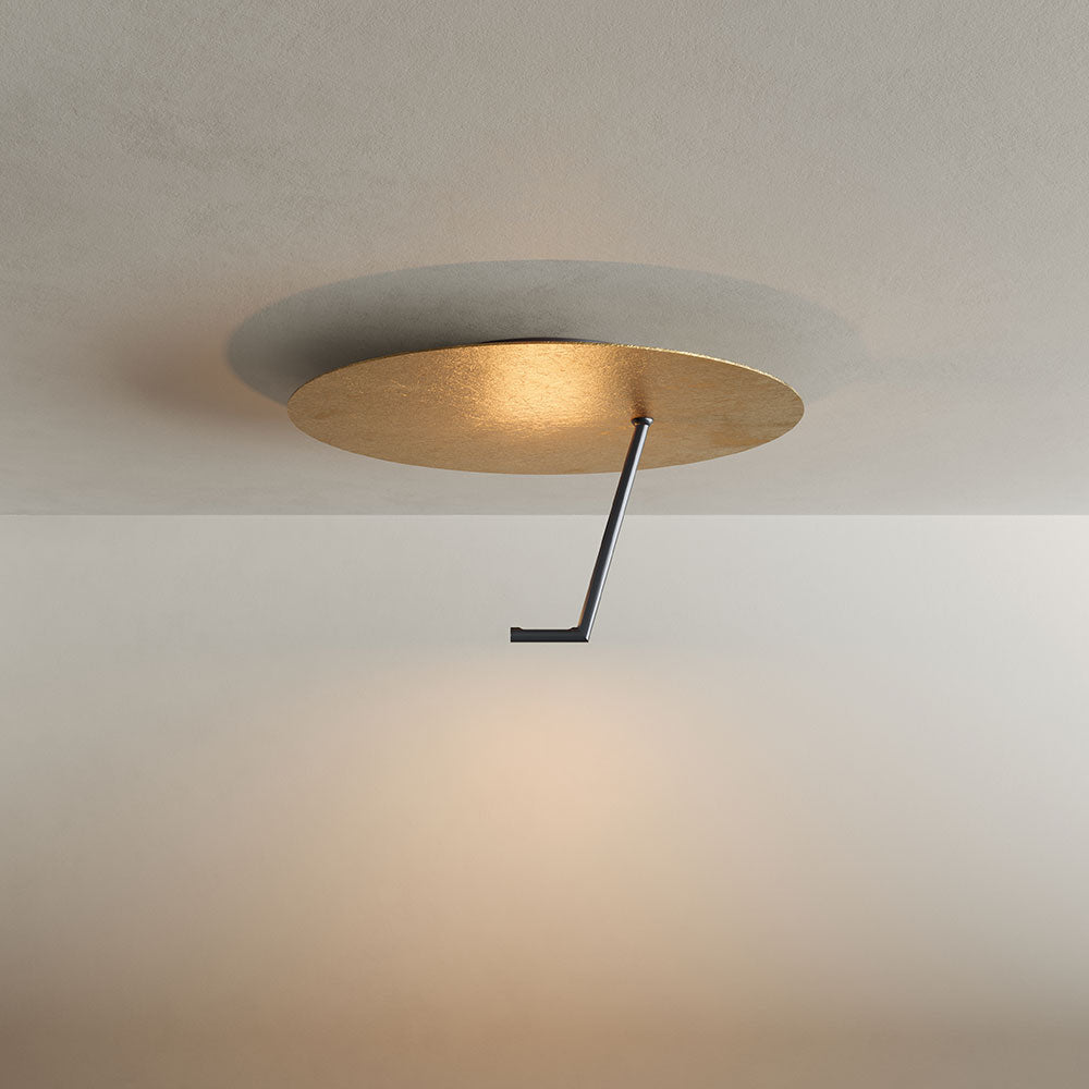 Parete a led gancio e lampada a soffitto