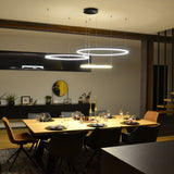 s.luce 3-pierścieniowa lampa wisząca LED Eccentric