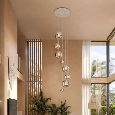 s.luce Modular Mehrfach Hängeleuchten-Baldachin mit eleganten hängenden Leuchten im modernen Wohnraum