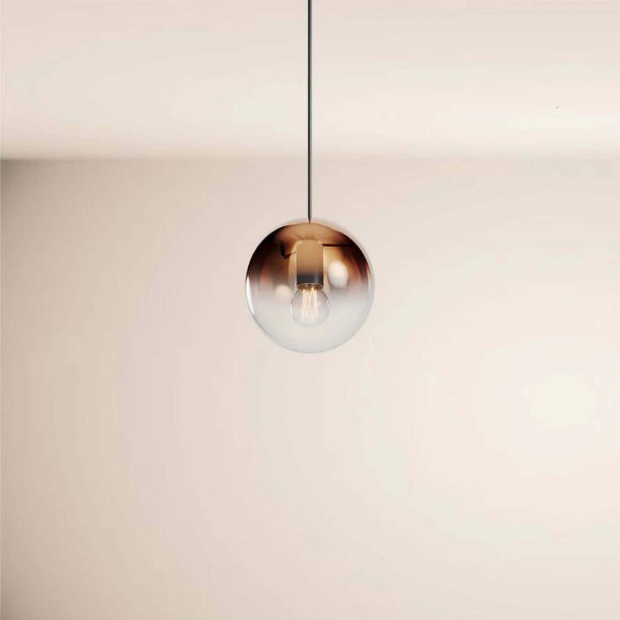 s.luce Orb Cluster Mehrfach-Pendelleuchte 7-flammig 7x20cm, elegante Glaskugelpendelleuchte für modernes Wohnen.
