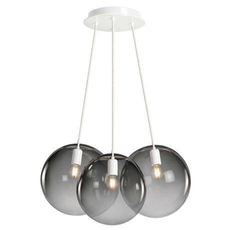 s.luce Orb Cluster Glas-Pendelleuchte 3-flammig 3x30cm mit drei mundgeblasenen Glaskugeln in harmonischer Anordnung.