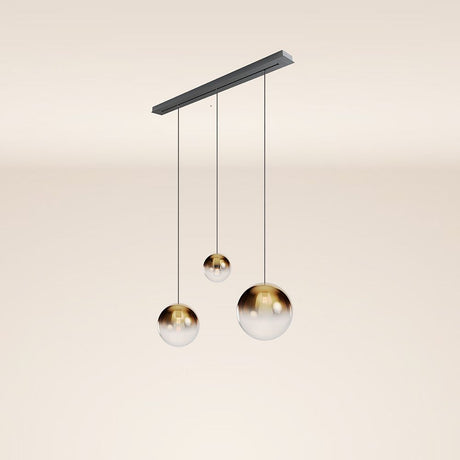 s.luce Orb 3-flammige Pendelleuchte mit kugelförmigen Glaskörpern in Gold und Silber für modernes Wohndesign.