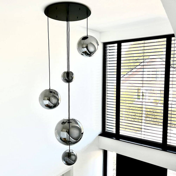 s.luce Orb gallery light 3- or 5-light Modular canopy in a modern design with shimmering glass spheres