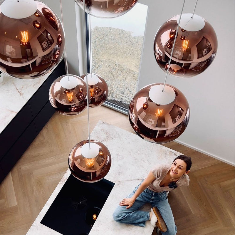 s.luce Orb Glaskugel Galerieleuchte Aufhängung 500cm Weiß in modernem Zuhause mit Stil.