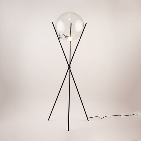 s.luce Orb Axis lampada da terra a globo in vetro con treppiede 160cm