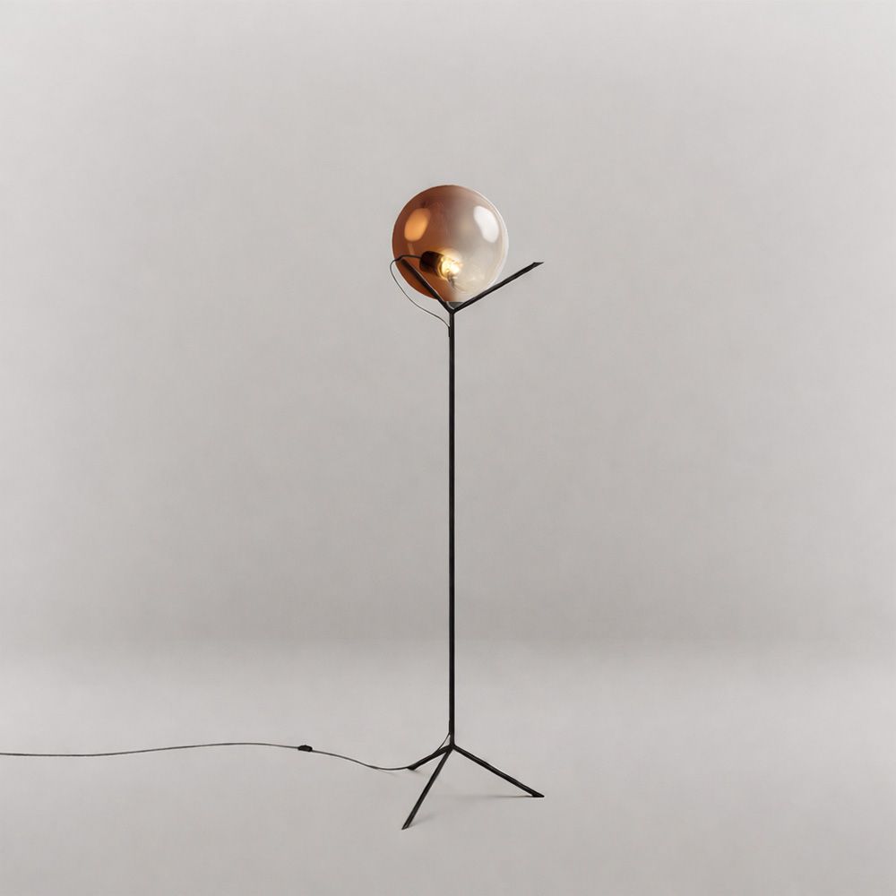 s.luce Stehleuchte Orb Poseidon mit Glaskugel 175cm auf filigranem Gestell in elegantem Design