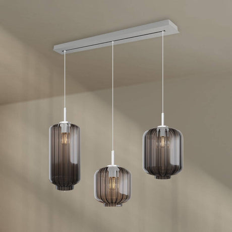 s.luce Velo Esstisch-Hängelampe 3-flammig 120cm Ø 18/20/25cm mit drei pendelnden Glasleuchten in modernem Design.