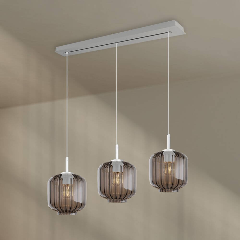 s.luce Velo 3-flammige Pendelleuchte mit grauem Glas und Baldachin 120cm für stilvolle Essbereiche.