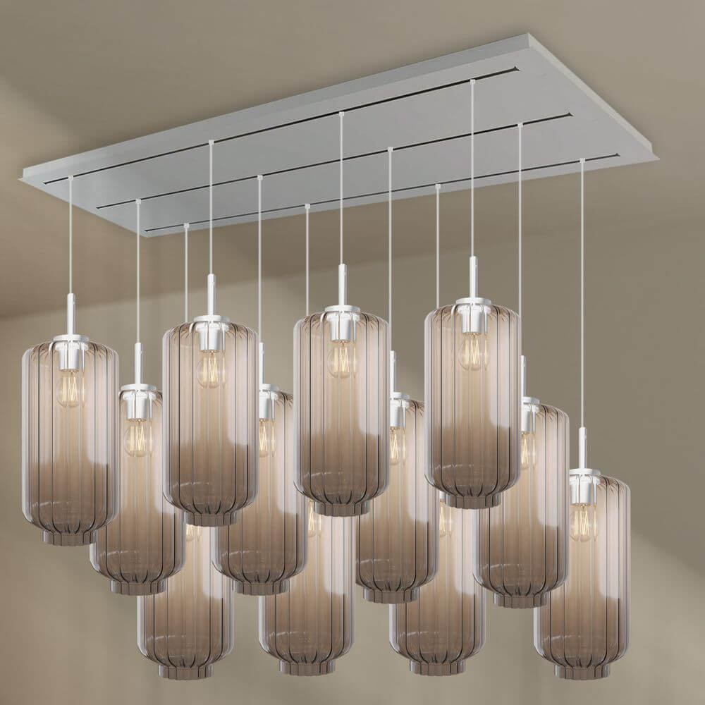s.luce Velo 12-flammige Esstischleuchte in elegantem Design mit rauchgrauen Glaskörpern und weißer Mounting-Sockel.