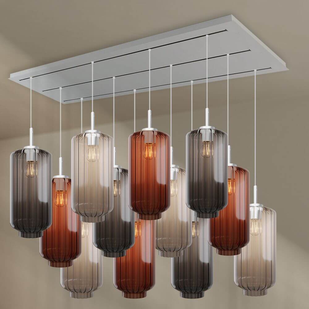 s.luce Velo 12-flammige Pendelleuchte in stilvollem Design mit Glasabdeckungen in Braun- und Grautönen.