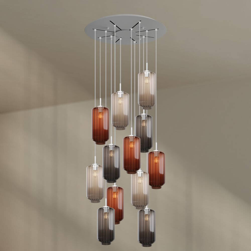 s.luce Velo 12-flammige Galerieleuchte mit elegantem Baldachin und farbigen Glas-Pendelleuchten für stilvolles Licht.
