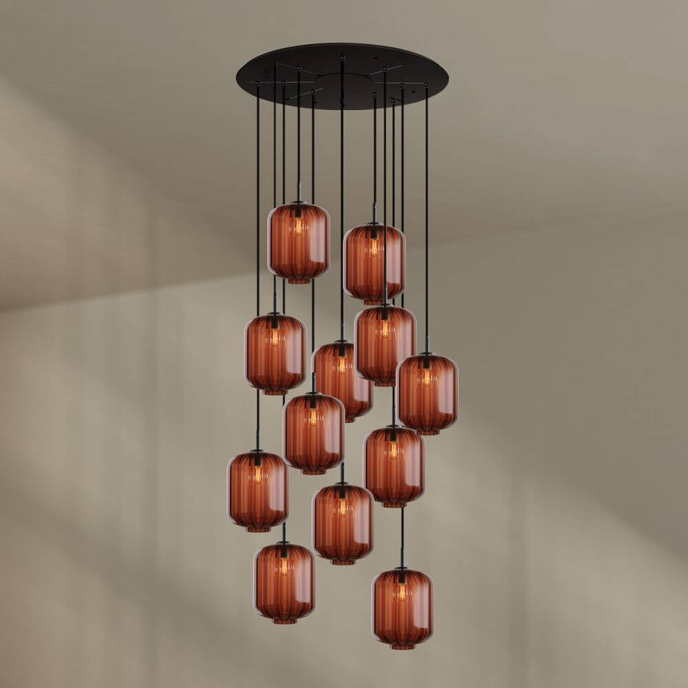 s.luce Velo 12-flammige Galerieleuchte mit edlen, mundgeblasenen Glas-Pendelleuchten in stilvollem Design.