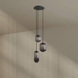 s.luce Velo 3-flammige Galerieleuchte mit mundgeblasenen Glaspendelleuchten und elegantem Baldachin.
