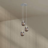 s.luce Velo 3-flammige Galerieleuchte mit eleganten mundgeblasenen Glaspendelleuchten und Baldachin.