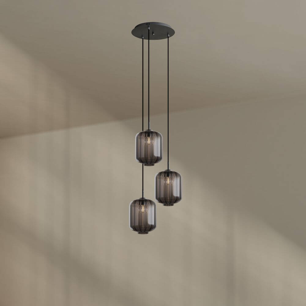 s.luce Velo 3-flammige Galerielampe mit drei mundgeblasenen Glaspendelleuchten und Baldachin.