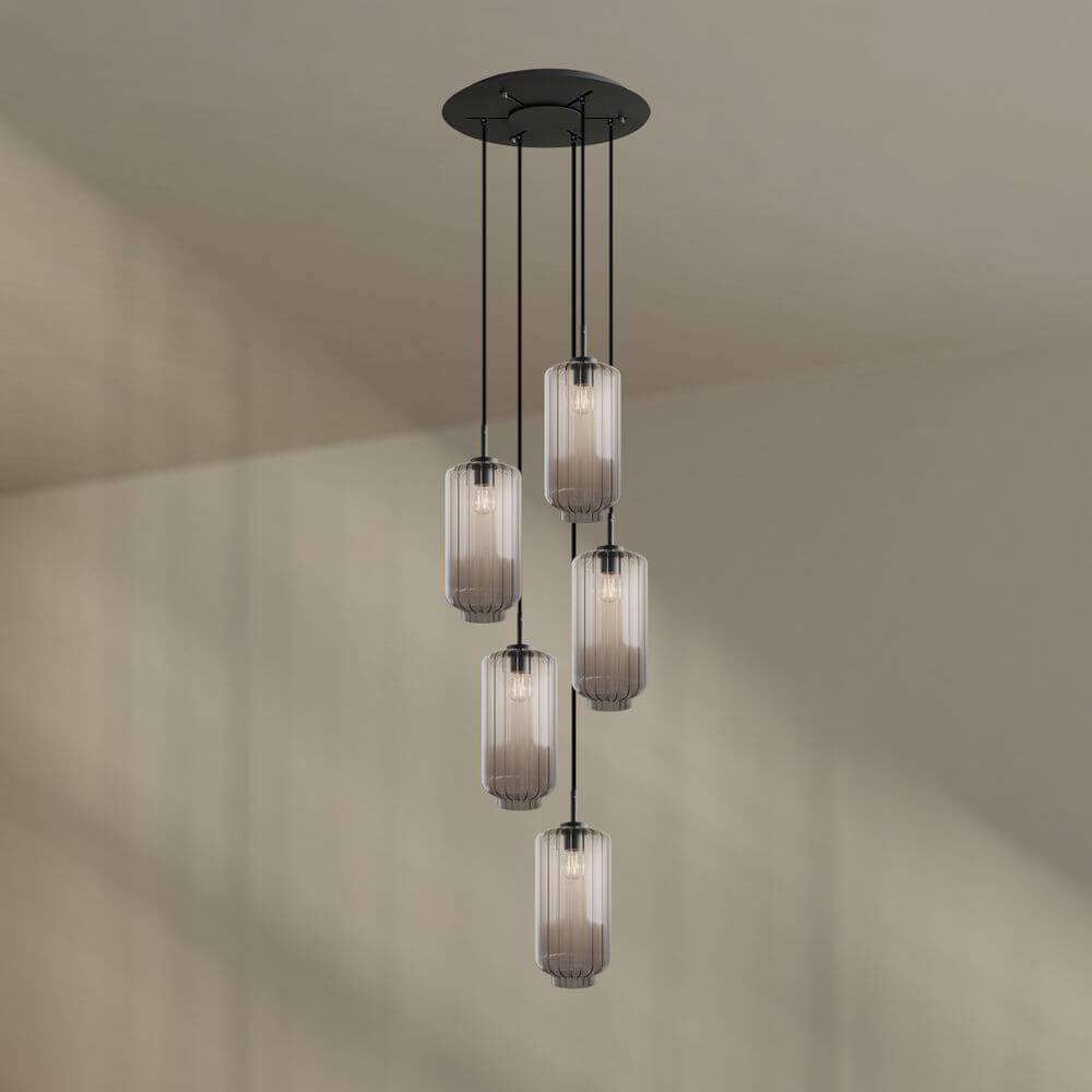 s.luce Velo Galerieleuchte 5-flammig Ø 60cm Baldachin Ø 18cm mit edlen Glaspendeln an schnörkelloser Deckenhalterung.