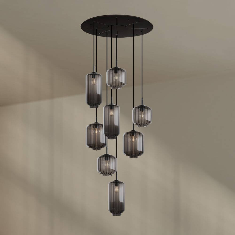 s.luce Velo 8-flammige Galerieleuchte in modernem Design, ideal für hohe Räume und offene Treppenbereiche.