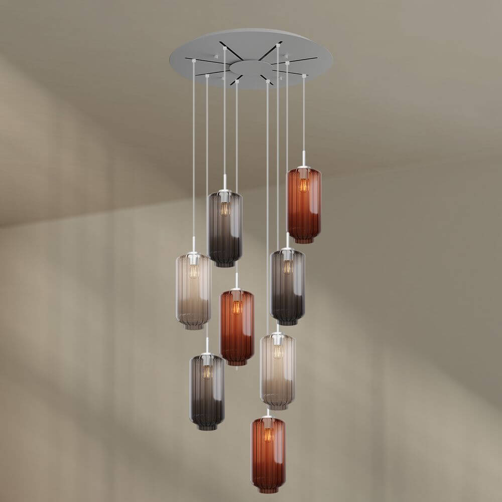 s.luce Velo 8-flammige Galerieleuchte mit mundgeblasenem Glas, für hohe Räume und stimmungsvolles Licht.