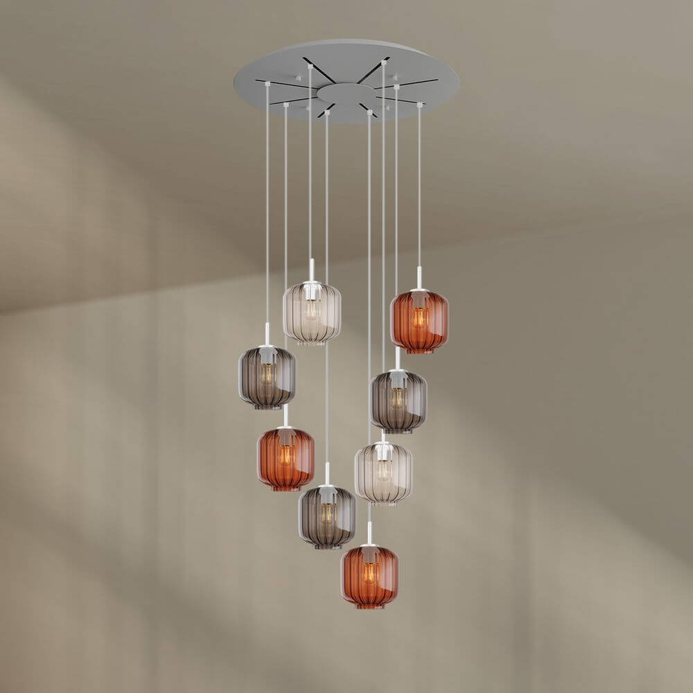 s.luce Velo 8-flammige Galerieleuchte mit Pendelleuchten aus Glas, elegantes Design für hohe Räume.